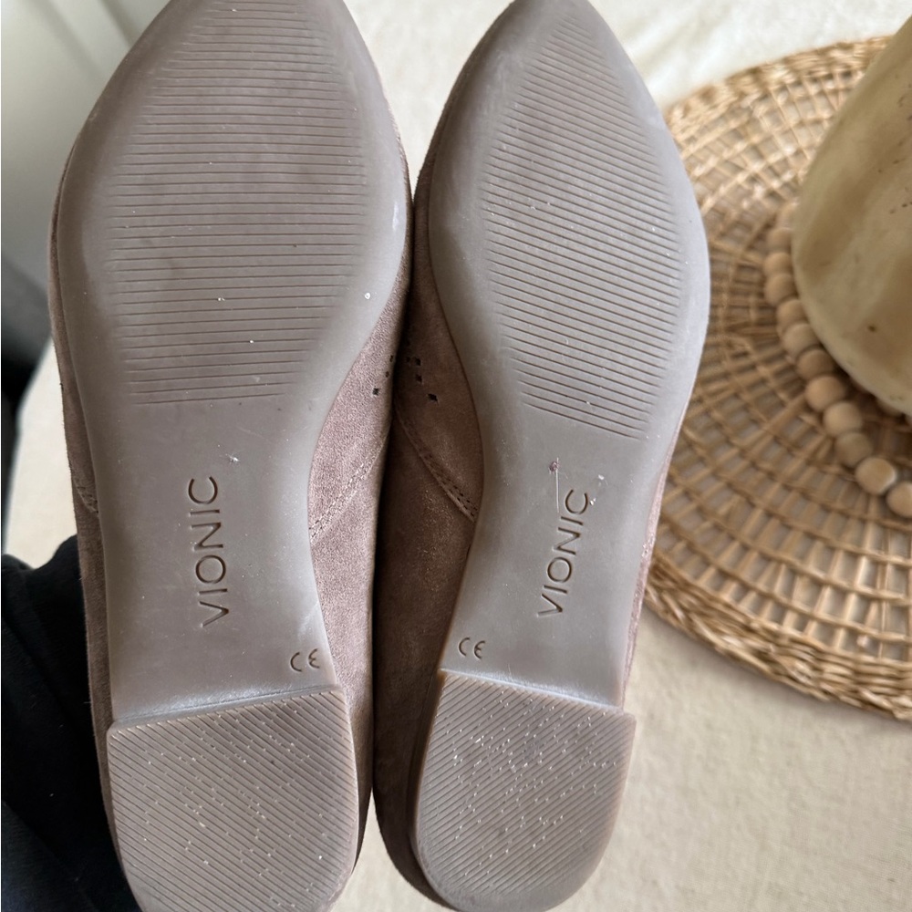 Vionic Posey Perforated Suede Point Toe Flats Sho… - image 4